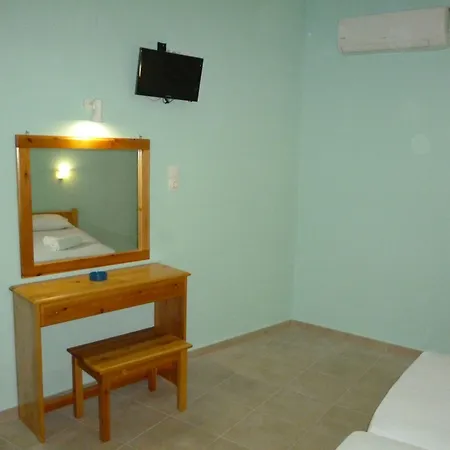 アパートホテル Alexandros