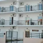 Alexandros Aparthotel