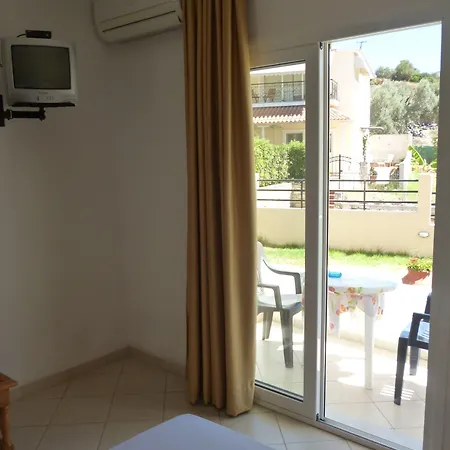 Alexandros 公寓式酒店 斯基亚索斯镇